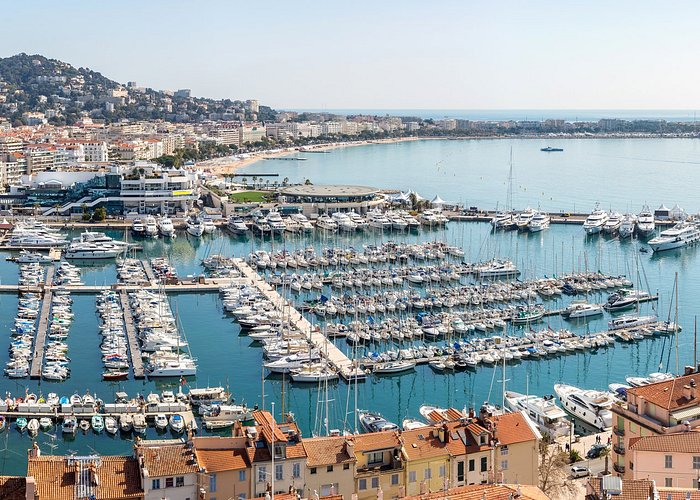 cannes-aluminium-martigny-sales-meeting-2022